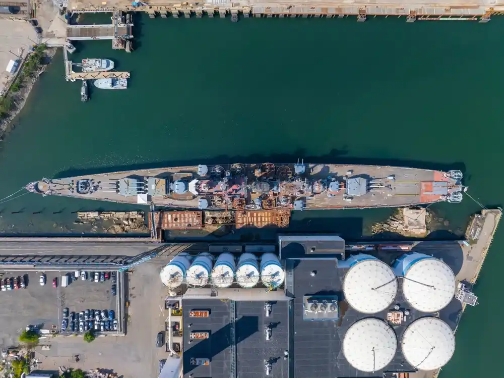 Cómo adaptar soluciones de suministro para el sector naval